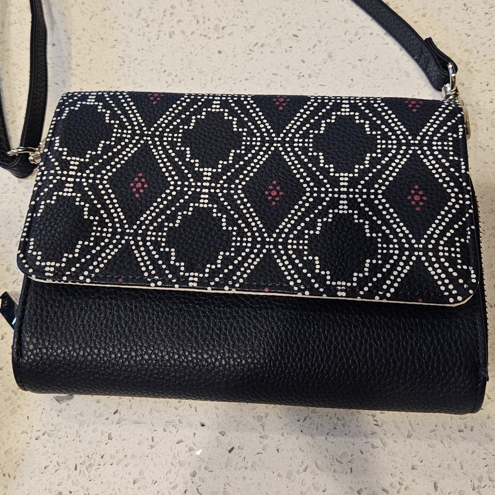 Thirty One Crossbody Wallet with strap